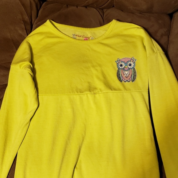 Shirts - Picture 3 of 4